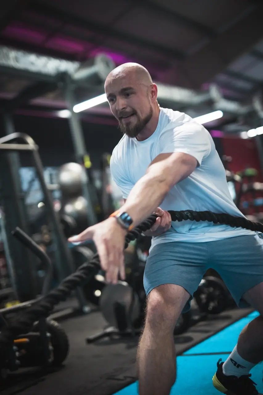 Trening siłowy na&nbsp;siłowni